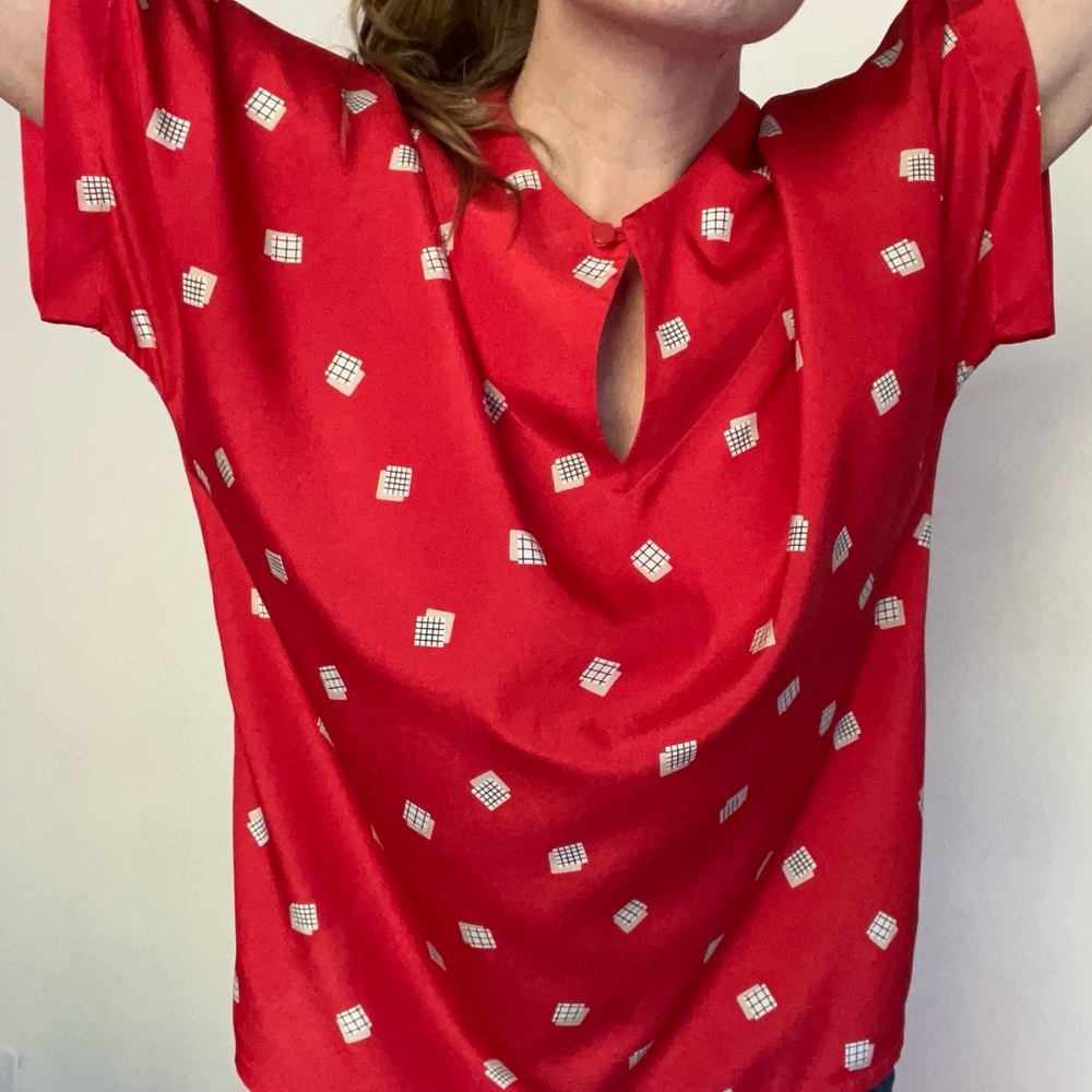 Red Geometric Blouse - Picture 4 of 6